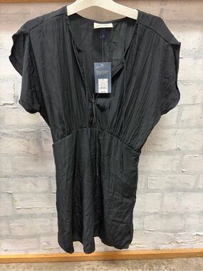 Universal Thread Black V-Neck Short Sleeve Tunic